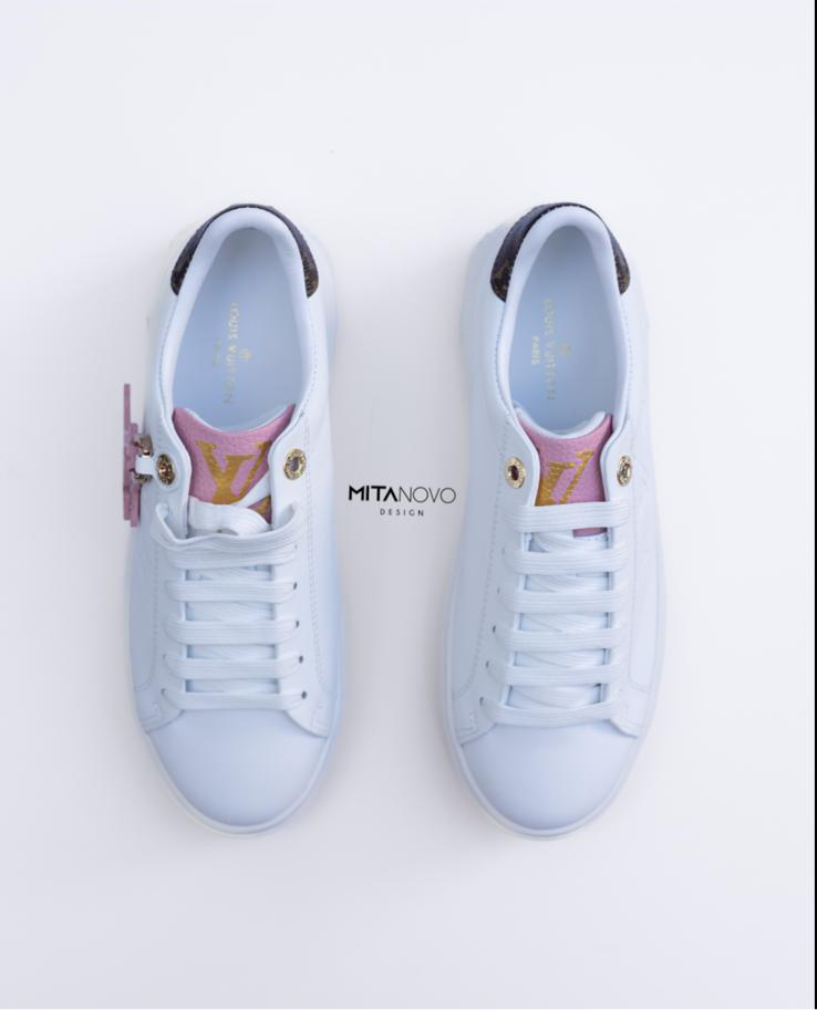 Shoes with pink