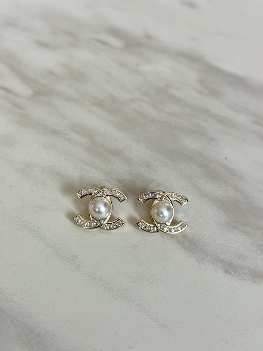 Gold Pearl Earrings