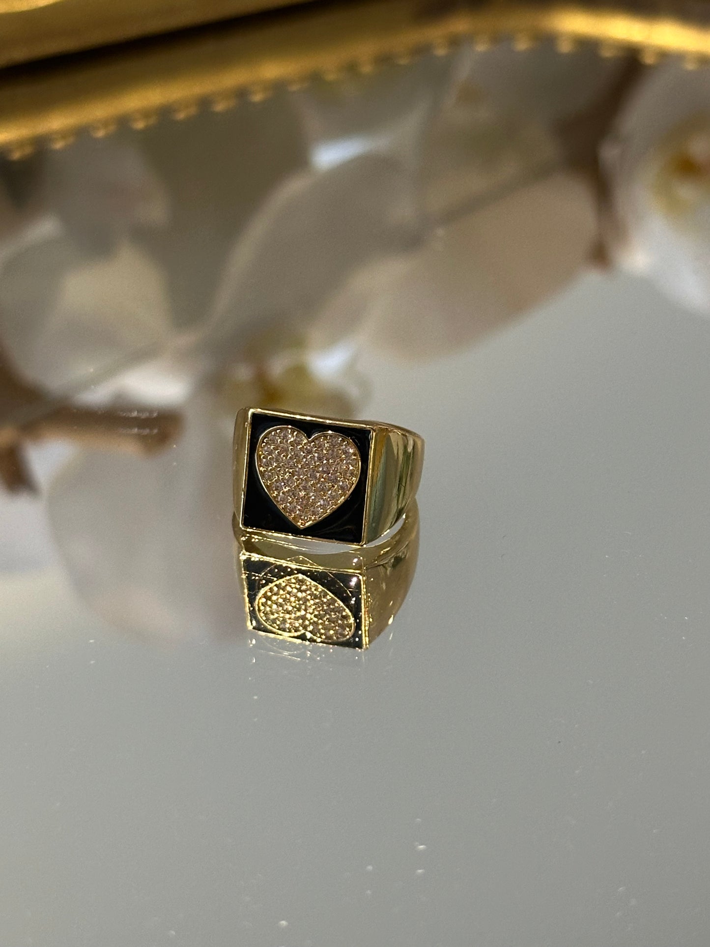 Heart colors ring