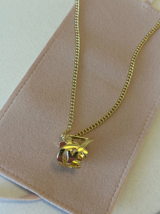 Gold pendant Necklace