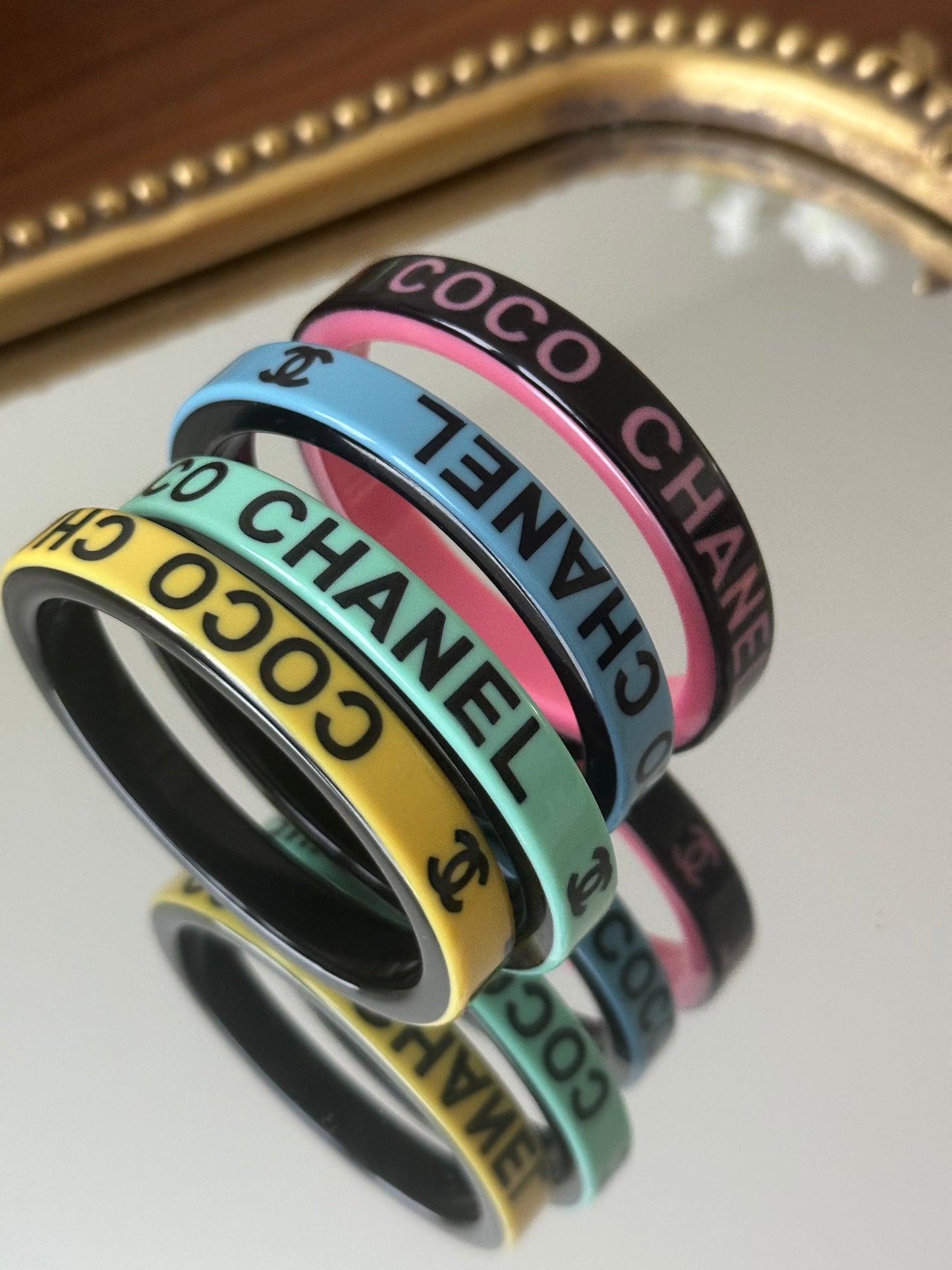 Acrylic Round Bracelet