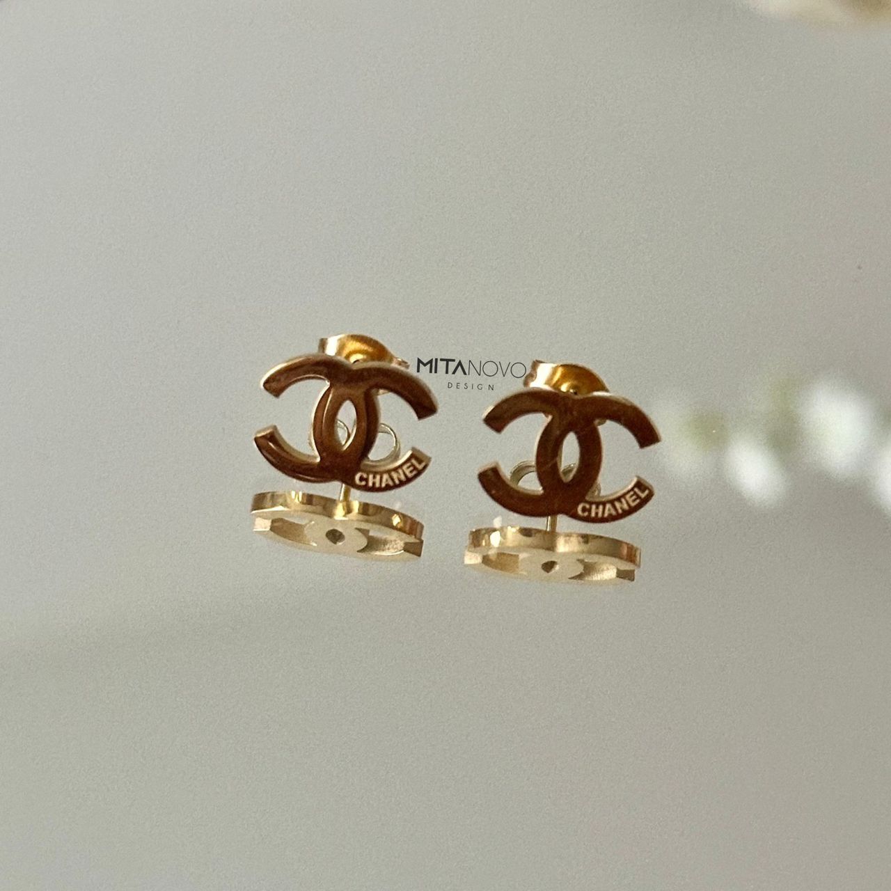Gold studs