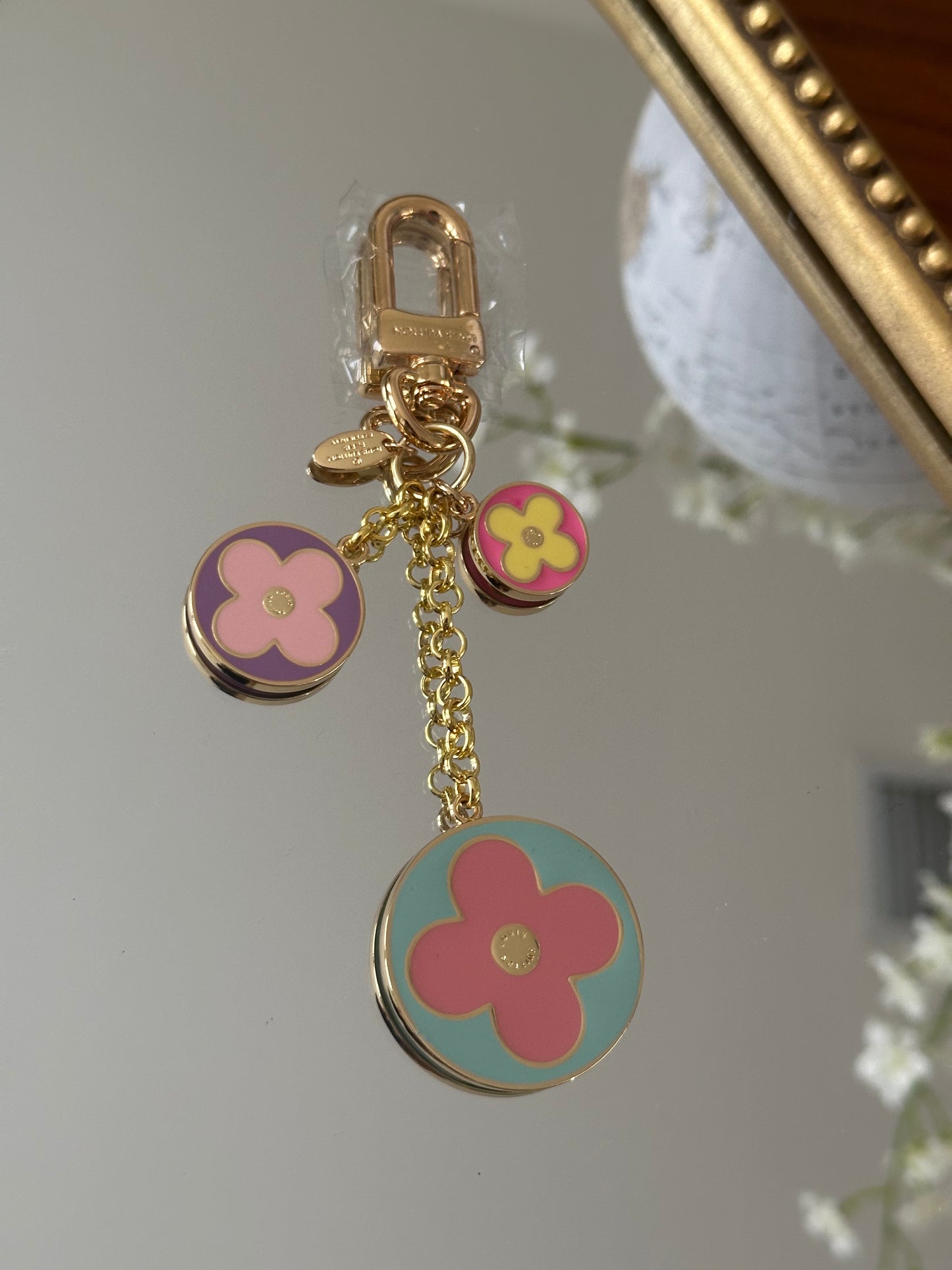 Flor Flowers Key Chain