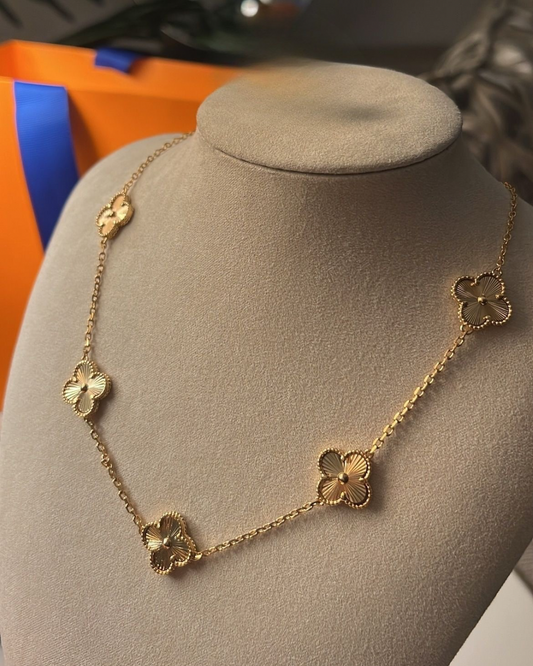 Clover necklace