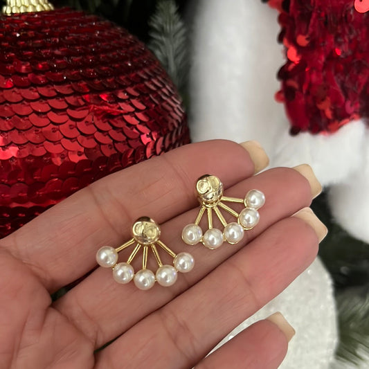 Gold pearl earrings