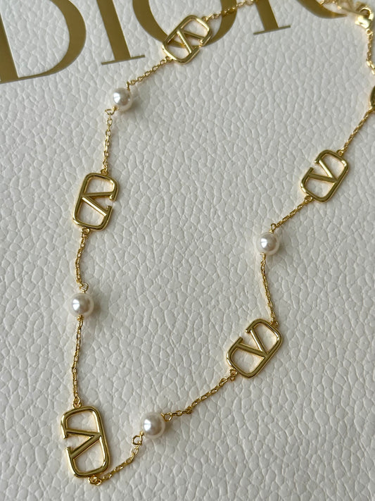 Gold Pearl Necklace