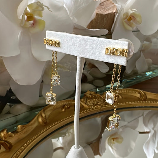 Gold Dangling earrings with stone