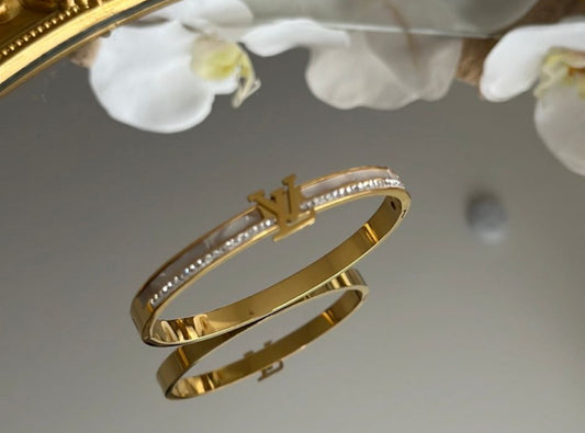 Gold Bangle with stone