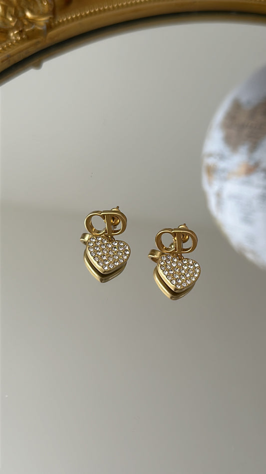 Dsngling heart earrings