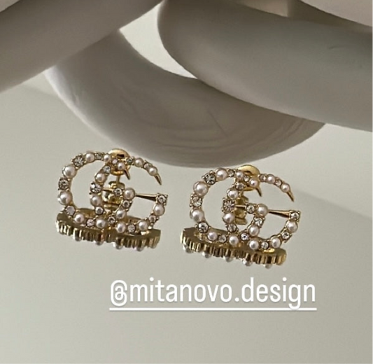 Pearl and stone earrings
