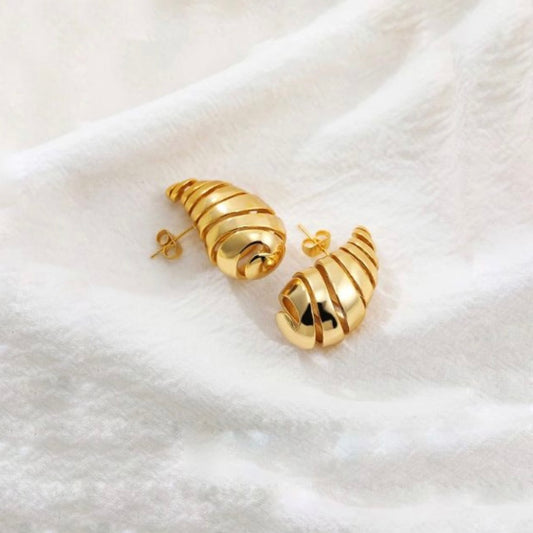 Gold earrings