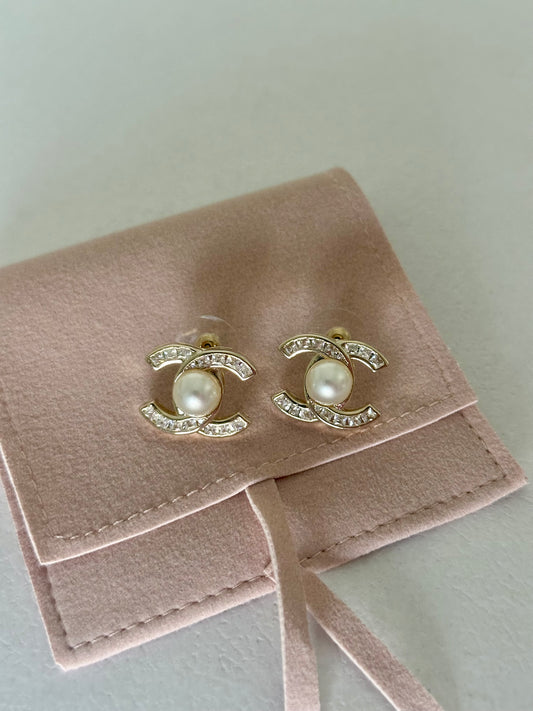 Gold Pearl Earrings