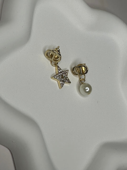 Gold earrings with Pearl and stone