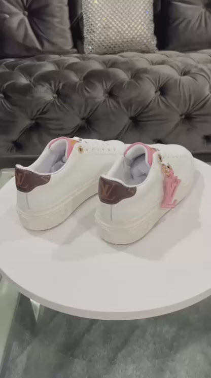 Shoes with pink